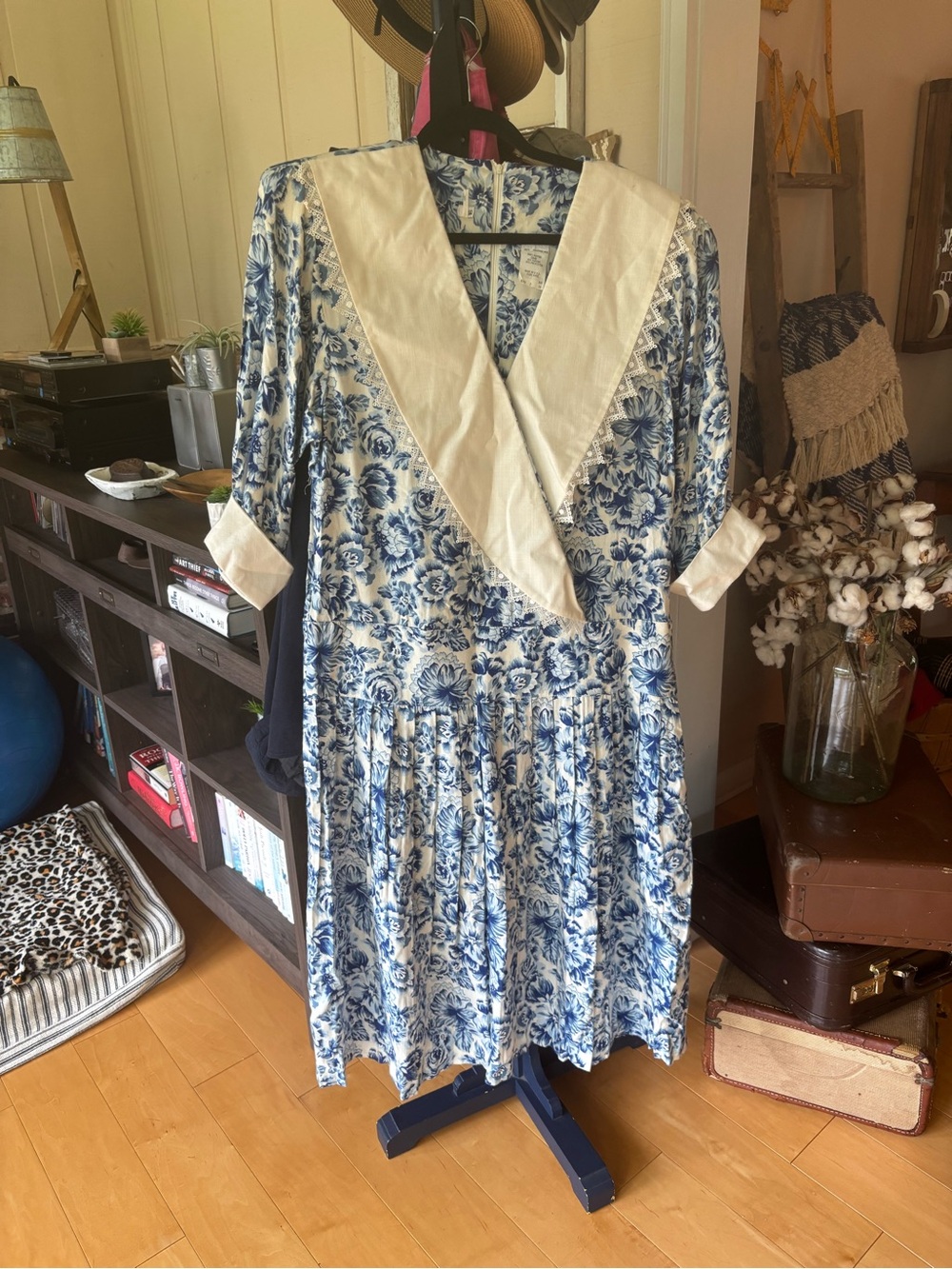 STEEL MAGNOLIAS full-on! Shoulder Pads, Drop Waist Vintage Blue Floral CLASSIC!